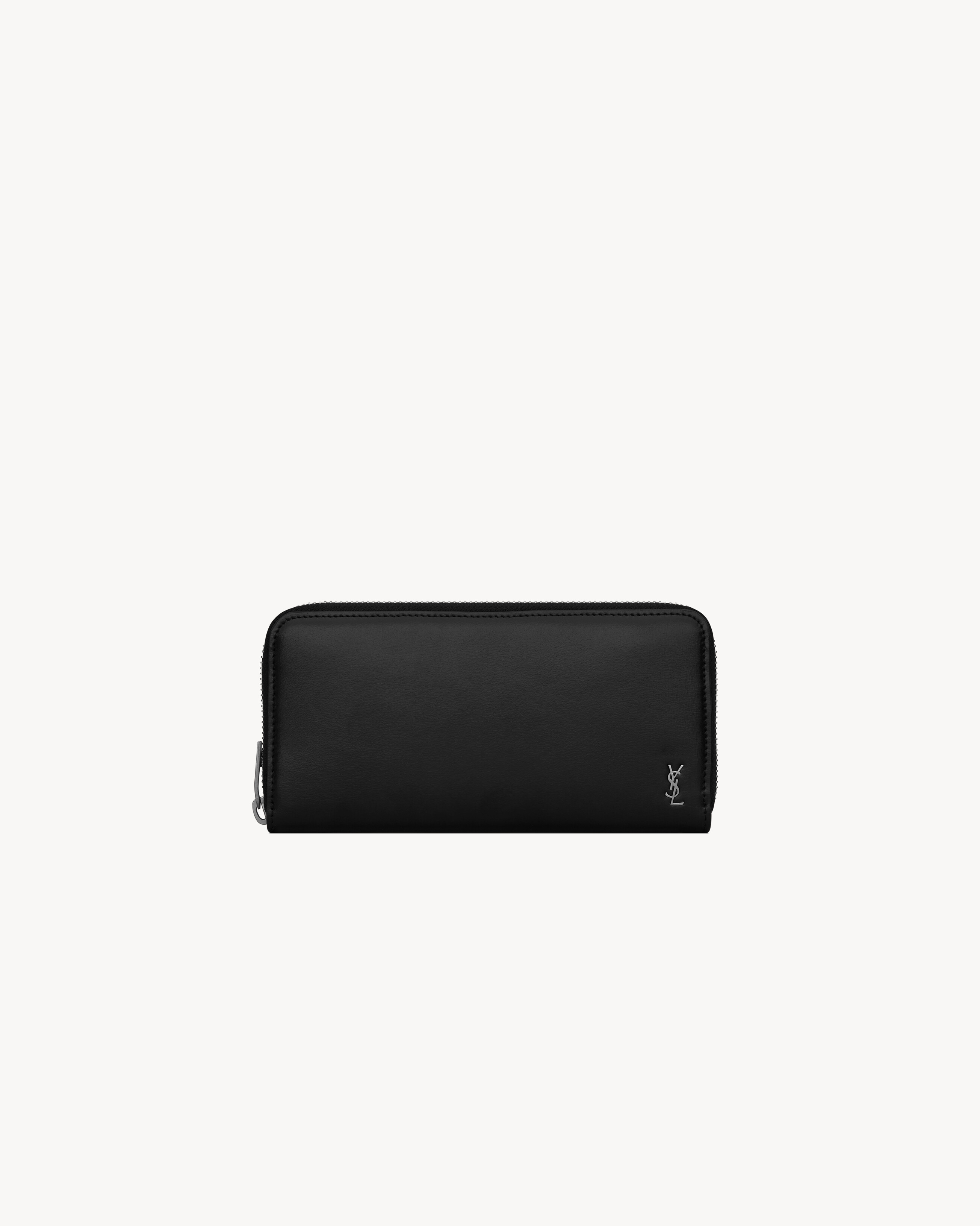 Кошелек TINY CASSANDRE на молнии из матовой кожи Saint Laurent, черный
Кошелек TINY CASSANDRE на молнии из матовой кожи Saint Laurent, черный