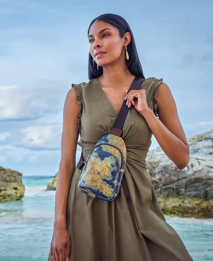 Маленькая сумка-слинг Louetta Patricia Nash, красный
Маленькая сумка-слинг Louetta Patricia Nash, красный