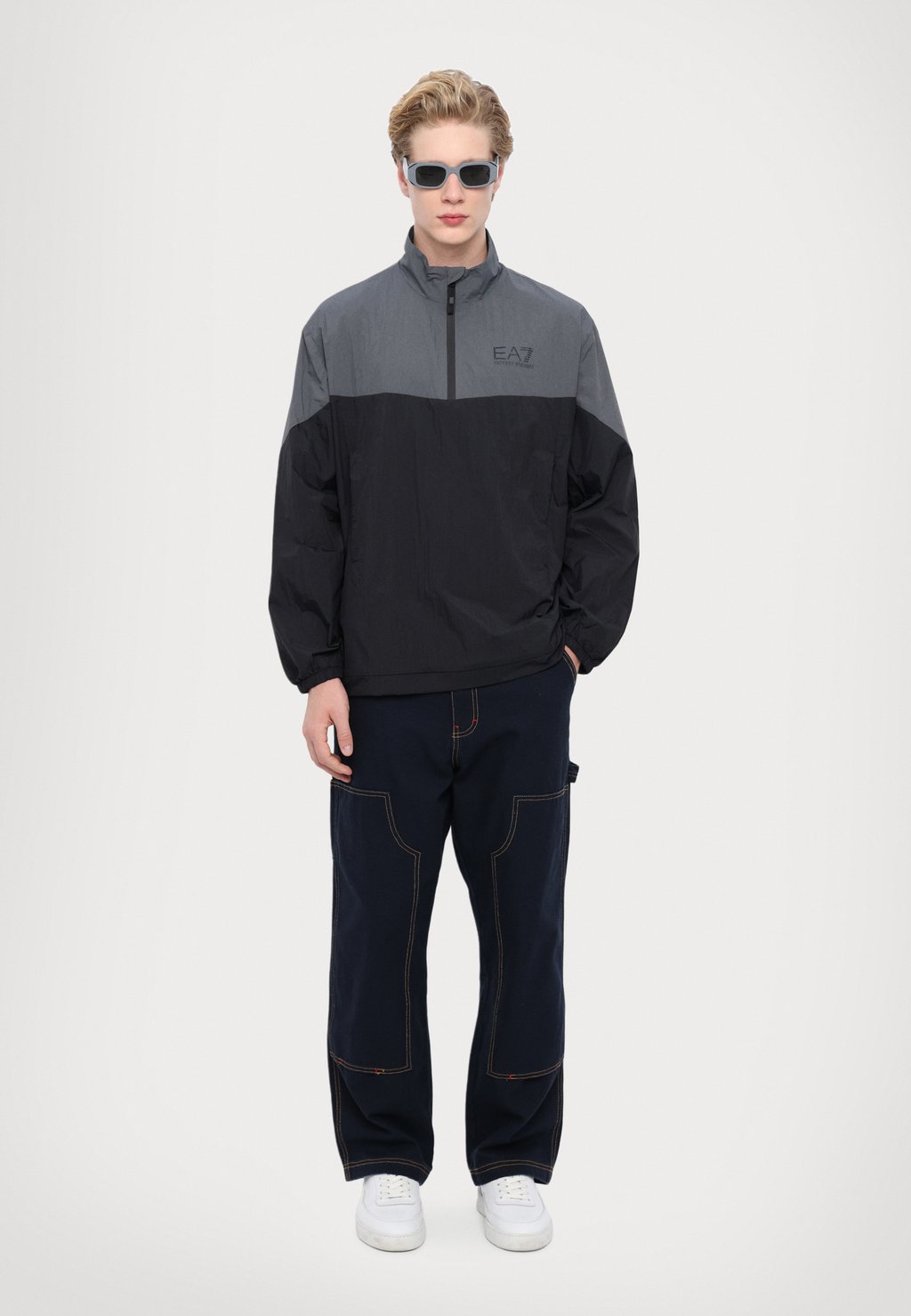 Летняя куртка GIUBBOTTO EA7 Emporio Armani, черный
Летняя куртка GIUBBOTTO EA7 Emporio Armani, черный