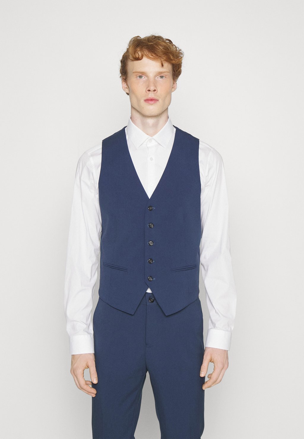 Жилет костюмный Lindbergh, темно-синий
Жилет костюмный Lindbergh, темно-синий