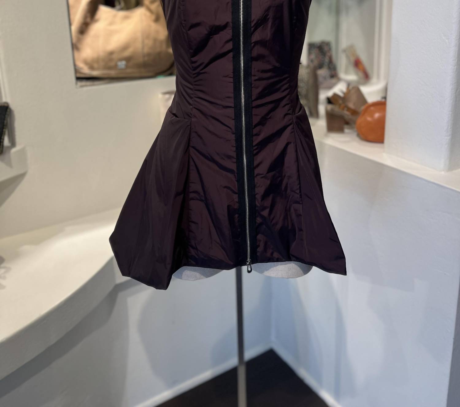 Жилет с капюшоном цвета вина NY 77 DESIGN, цвет wine, Красный, Жилет с капюшоном цвета вина NY 77 DESIGN, цвет wine
Жилет с капюшоном цвета вина NY 77 DESIGN, цвет wine, Красный, Жилет с капюшоном цвета вина NY 77 DESIGN, цвет wine