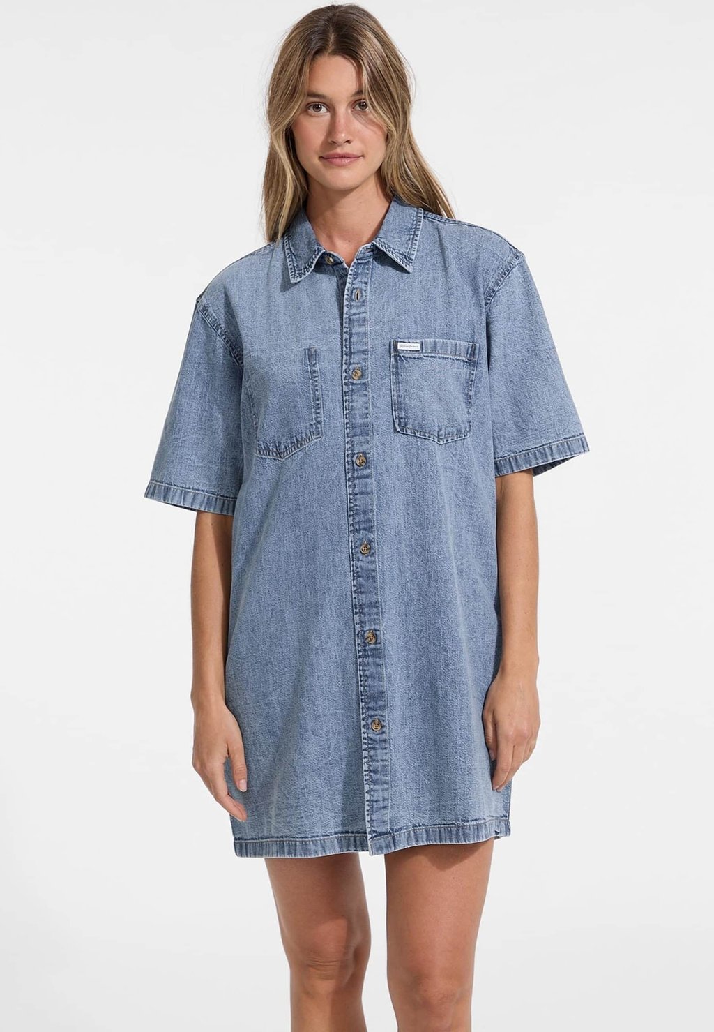 Джинсовое платье Guess Jeans, светло-голубой
Джинсовое платье Guess Jeans, светло-голубой