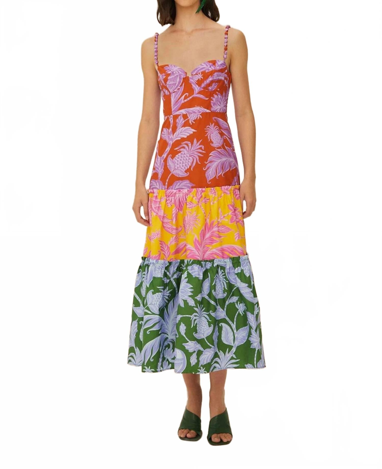 Смешанный тропический свинг безрукавное миди платье в мульти FARM Rio
Смешанный тропический свинг безрукавное миди платье в мульти FARM Rio
