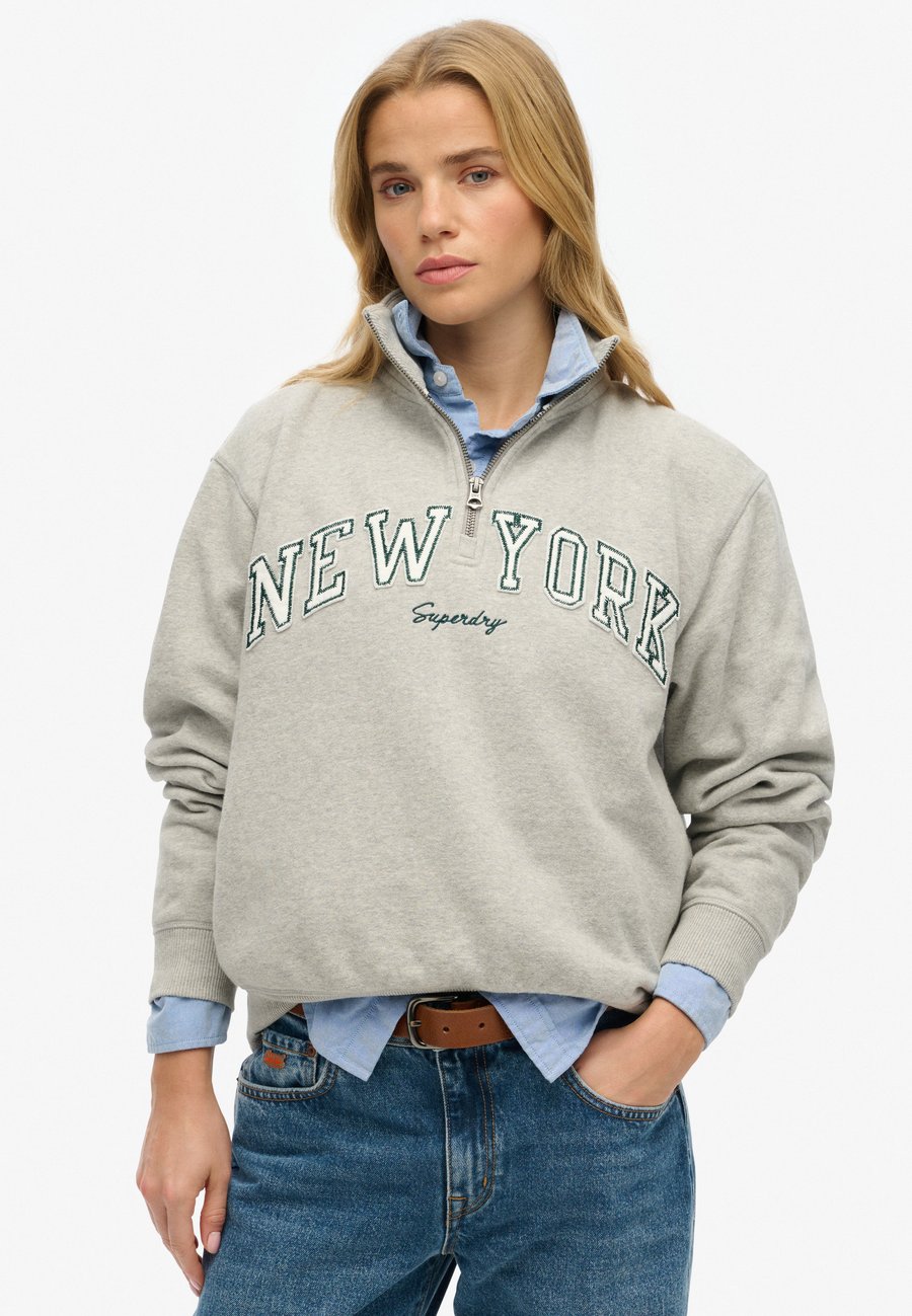 Толстовка Superdry & Co Sweatshirt, Grey Marl/Dark Grey, Серый, Толстовка Superdry & Co Sweatshirt, Grey Marl/Dark Grey
Толстовка Superdry & Co Sweatshirt, Grey Marl/Dark Grey, Серый, Толстовка Superdry & Co Sweatshirt, Grey Marl/Dark Grey