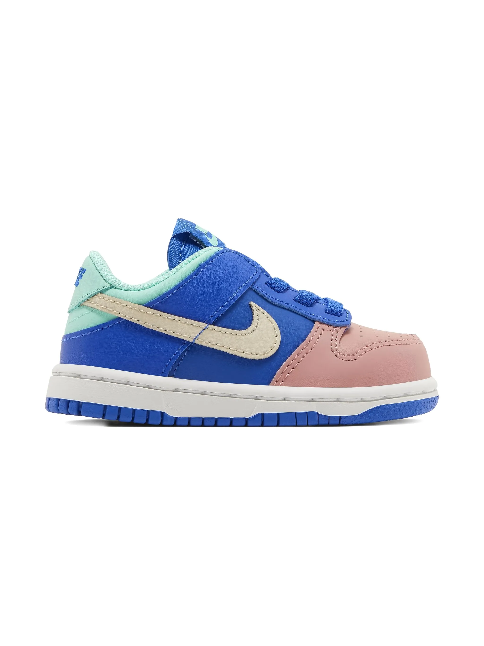 Кроссовки Dunk Low Hyper Royal/Emerald Rise/Red Stardust/Sanddrift Nike Kids, синий
Кроссовки Dunk Low Hyper Royal/Emerald Rise/Red Stardust/Sanddrift Nike Kids, синий