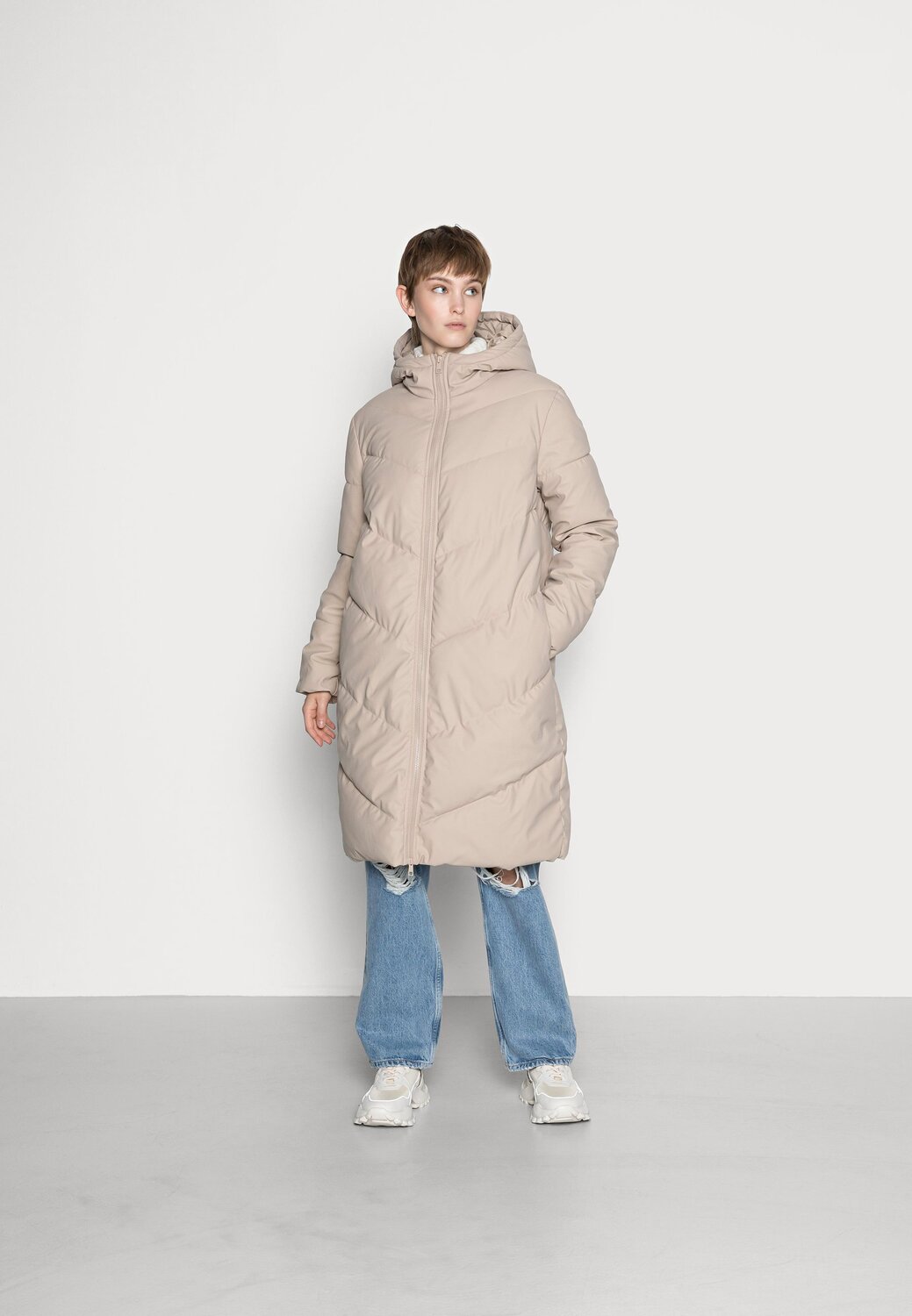 Пальто зимнее JDY, коричневый
Пальто зимнее JDY, коричневый