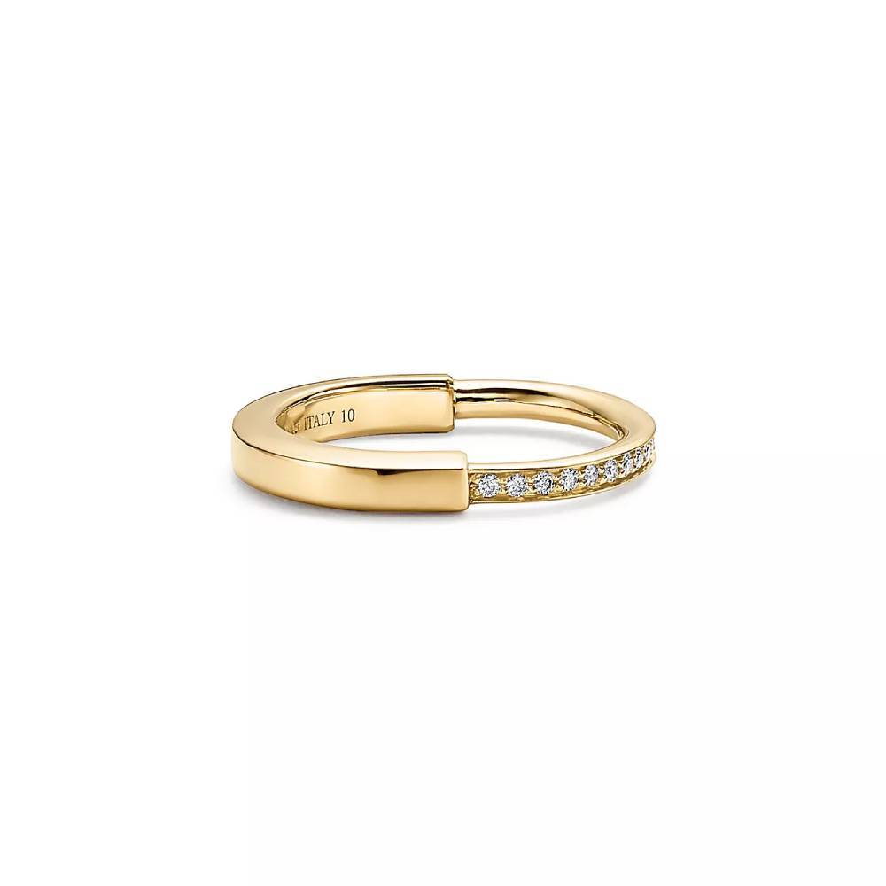 Кольцо Tiffany & Co., желтое золото с бриллиантами
Кольцо Tiffany & Co., желтое золото с бриллиантами