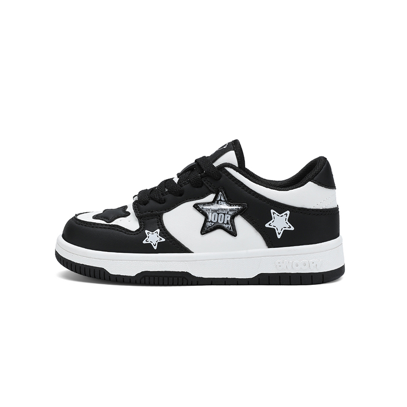 Детские кроссовки для скейтбординга Kids Low-top Panda Black Snoopy, цвет Panda Black
Детские кроссовки для скейтбординга Kids Low-top Panda Black Snoopy, цвет Panda Black