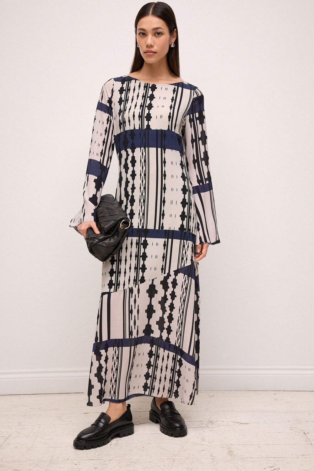 Платье-Макси удлиненного кроя с длинными рукавами Next, белый
Платье-Макси удлиненного кроя с длинными рукавами Next, белый