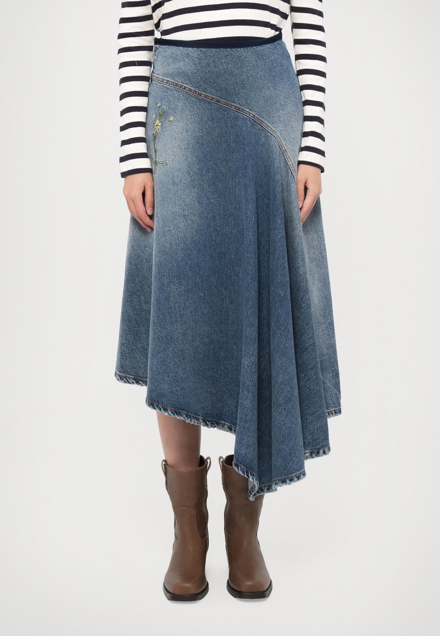 Юбка Rodebjer EMBROIDERY, Indigo/Blue Denim
Юбка Rodebjer EMBROIDERY, Indigo/Blue Denim