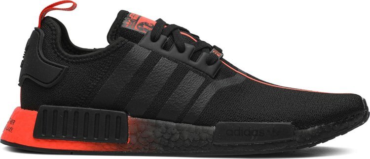 Кроссовки Adidas Star Wars x NMD_R1 'Darth Vader', черный
Кроссовки Adidas Star Wars x NMD_R1 'Darth Vader', черный