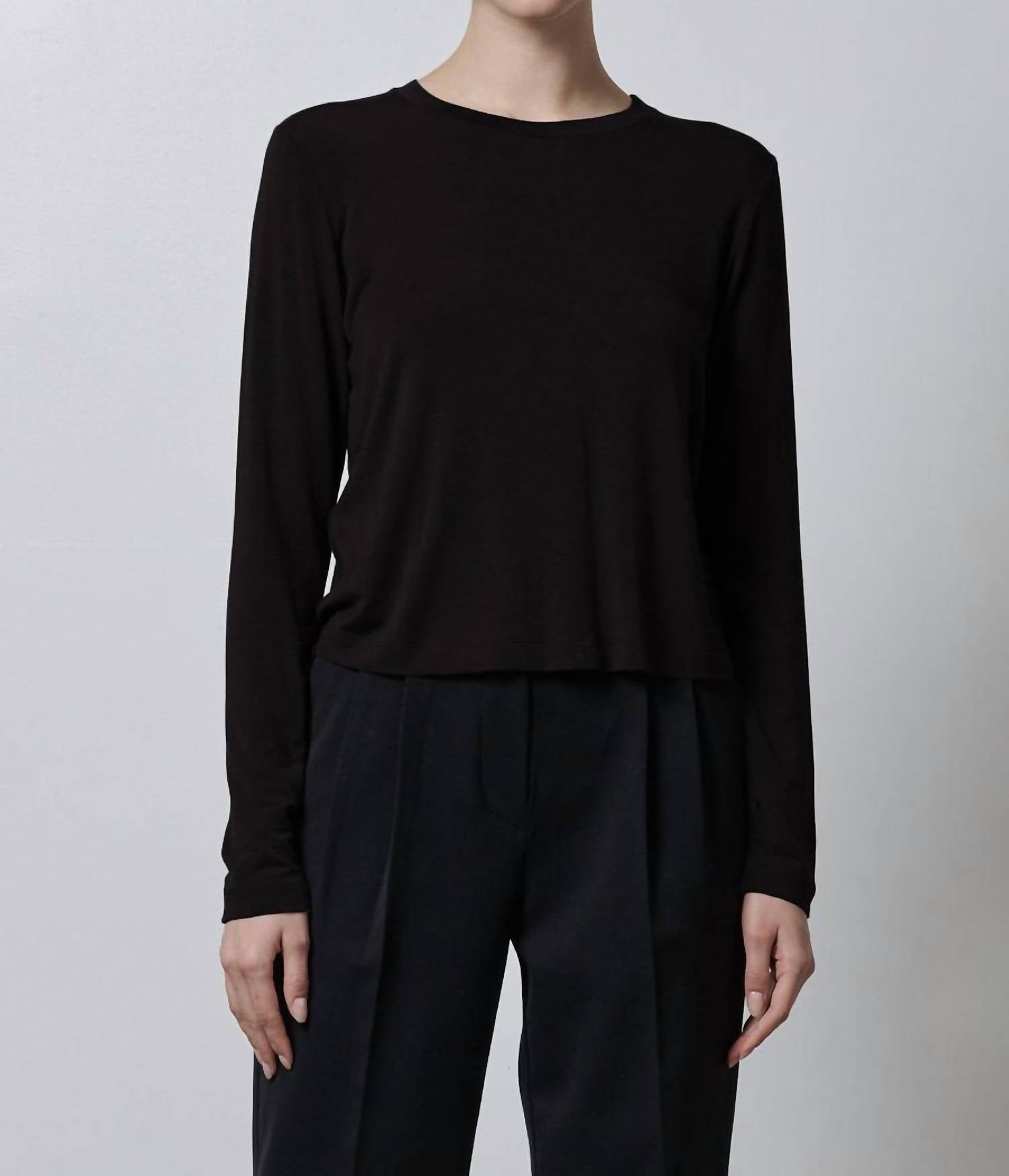 Pacifica Футболка с длинным рукавом в черном цвете Velvet by Graham & Spencer
Pacifica Футболка с длинным рукавом в черном цвете Velvet by Graham & Spencer