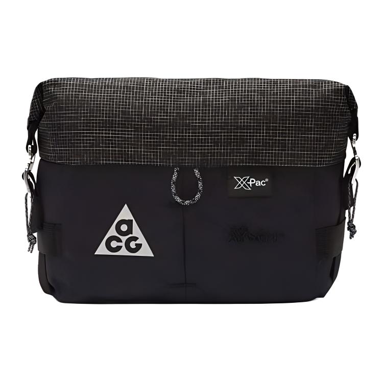 Футболка Nike Unisex черная с металлическим серебром
Футболка Nike Unisex черная с металлическим серебром