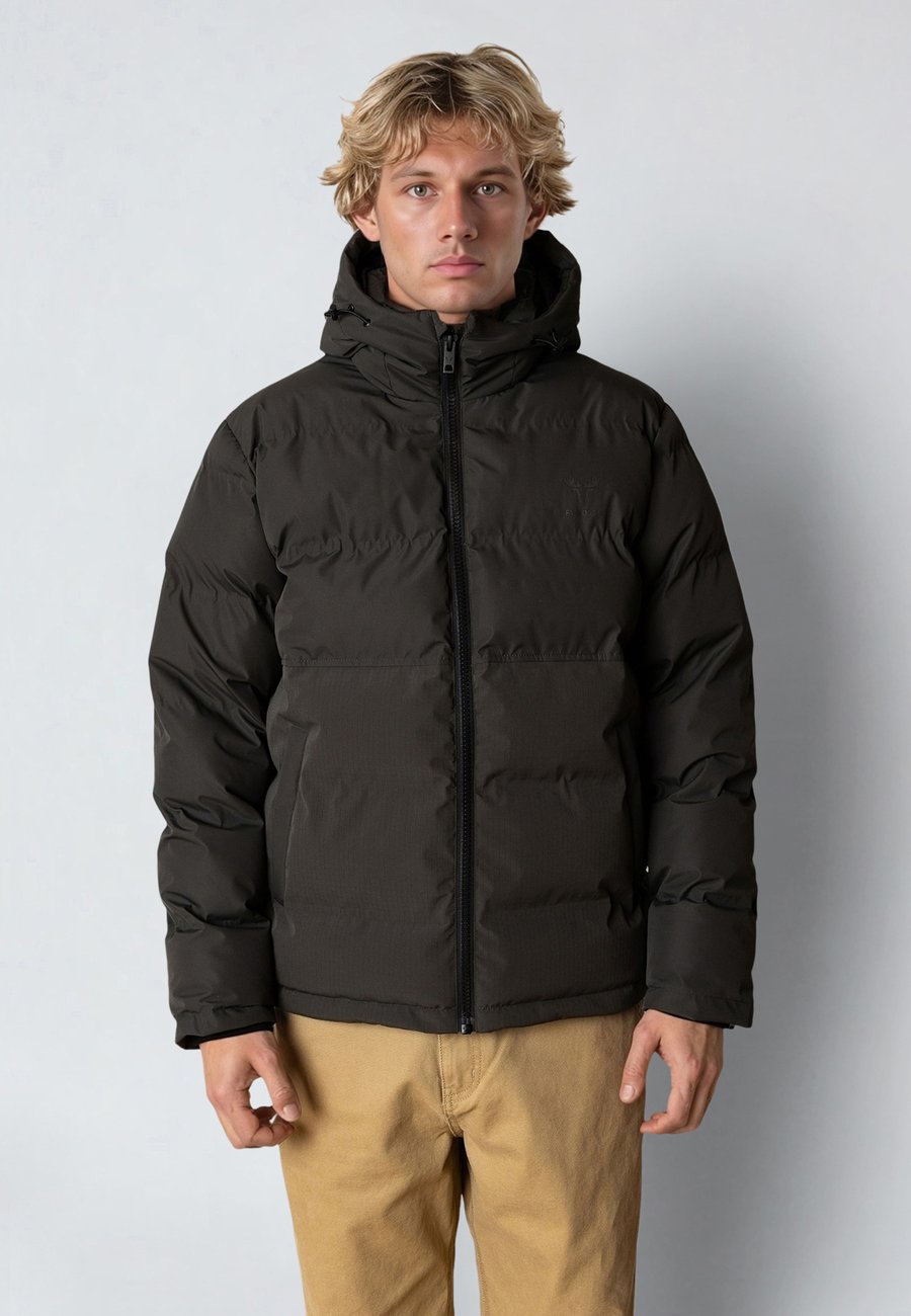 Куртка Fat Moose Winter jacket, Beetle Green Fm-Beetle Green/Dark Green
Куртка Fat Moose Winter jacket, Beetle Green Fm-Beetle Green/Dark Green