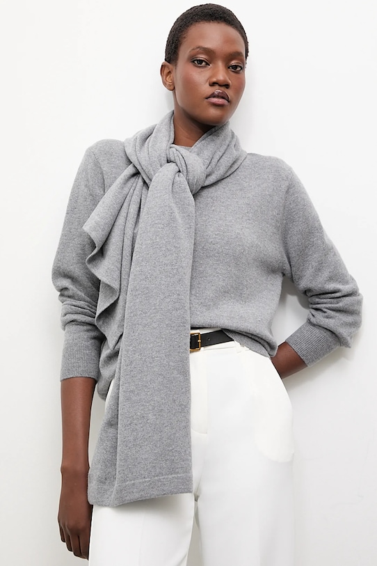 Свитер из мериносовой шерсти с шалью Answear.Lab, серый
Свитер из мериносовой шерсти с шалью Answear.Lab, серый