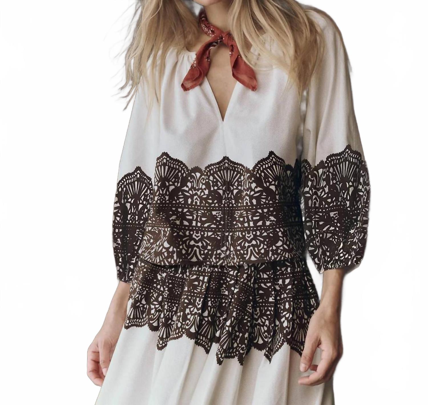 THE GREAT Топ Chariot с V-образным вырезом, кремовый
THE GREAT Топ Chariot с V-образным вырезом, кремовый