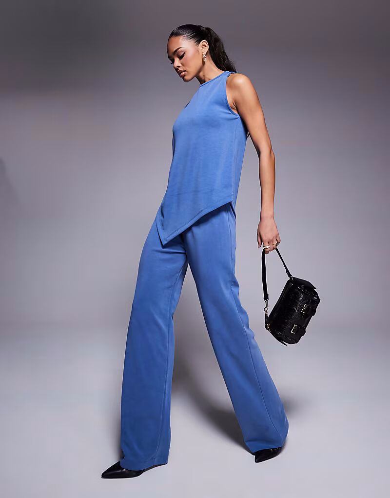 Широкие брюки купро цвета индиго Asos Design
Широкие брюки купро цвета индиго Asos Design