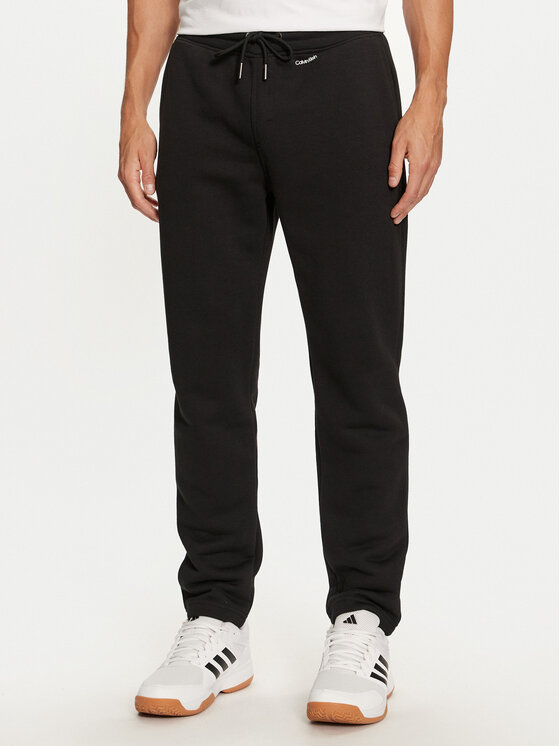 Спортивные брюки стандартного кроя Calvin Klein, черный 
Спортивные брюки стандартного кроя Calvin Klein, черный