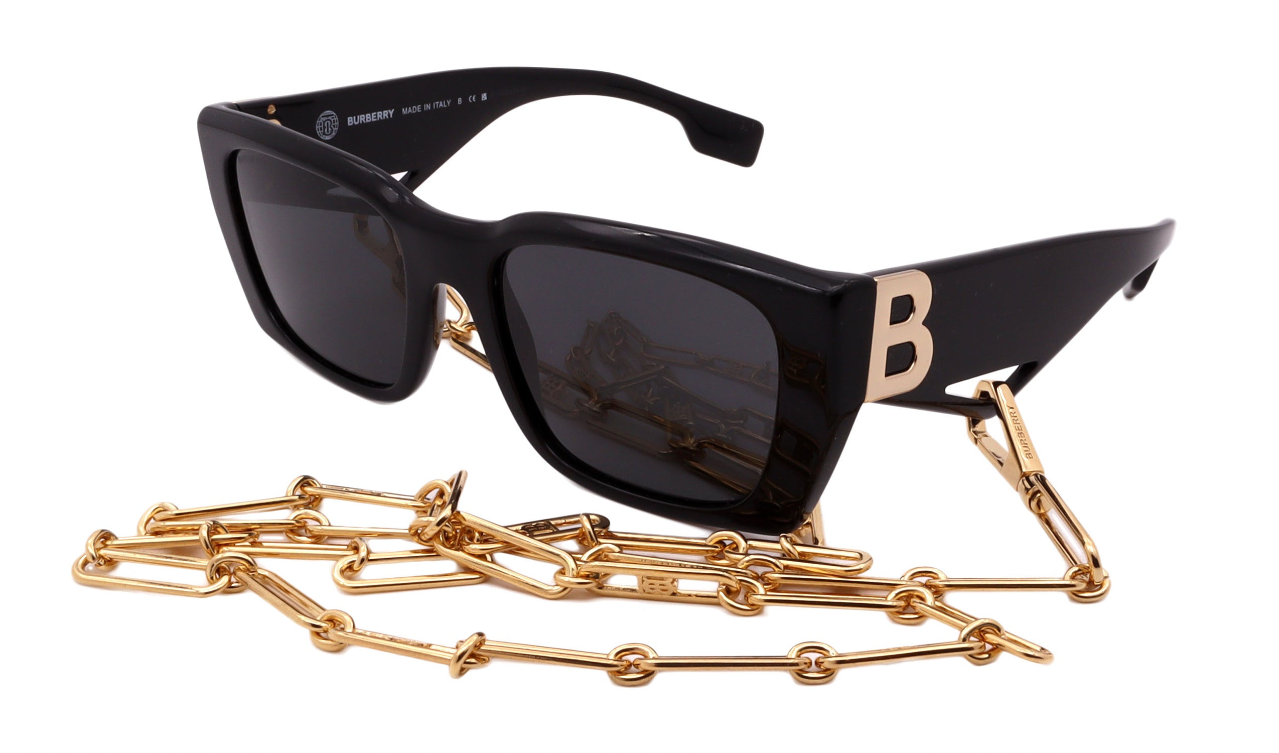 Женские солнцезащитные очки Burberry, черный
Женские солнцезащитные очки Burberry, черный