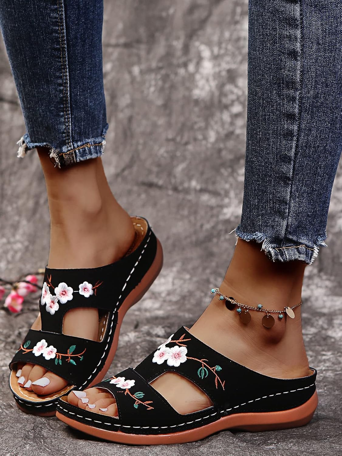 Сандалии-рефлексология WALLDOR для мужчин и женщин, массажные тапочки для ног для мужчин и женщин, тапочки на платформе большого размера, сандалии на танкетке с вышивкой в виде цветов для женщин, синие, 40
Сандалии-рефлексология WALLDOR для мужчин и женщин, массажные тапочки для ног для мужчин и женщин, тапочки на платформе большого размера, сандалии на танкетке с вышивкой в виде цветов для женщин, синие, 40