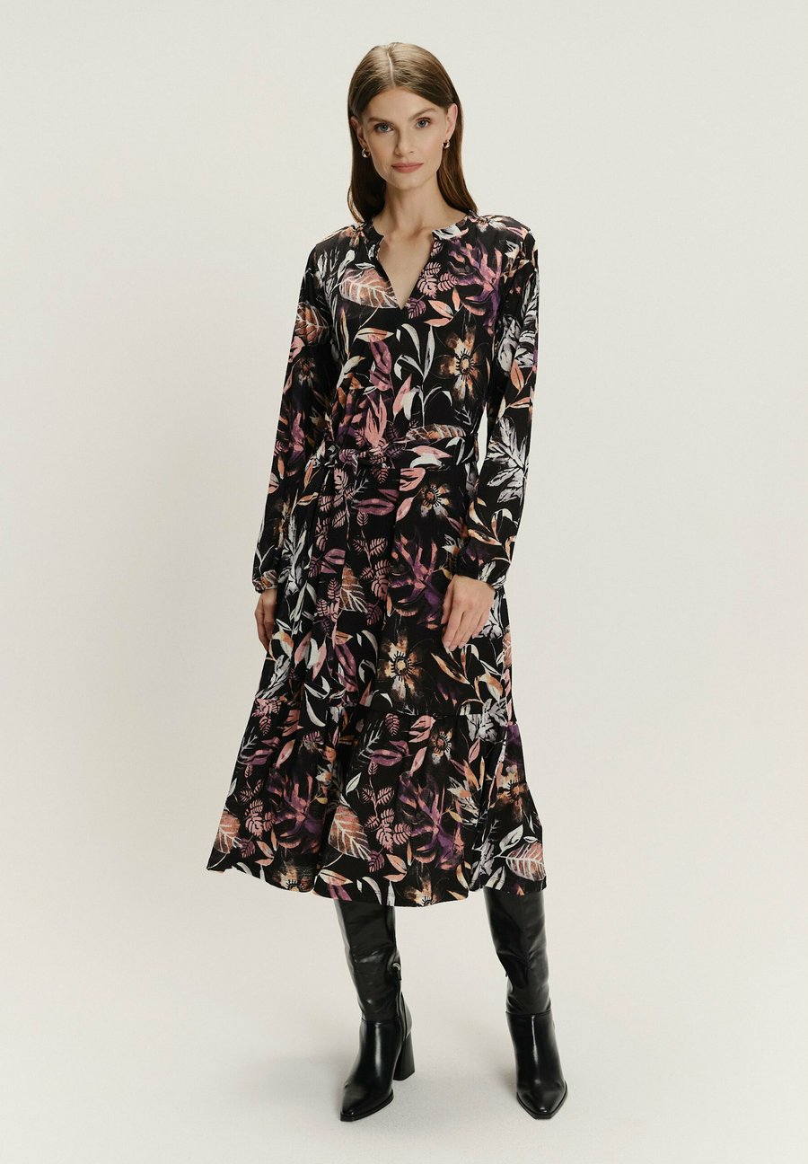 Платье Greenpoint Day dress, Black
Платье Greenpoint Day dress, Black
