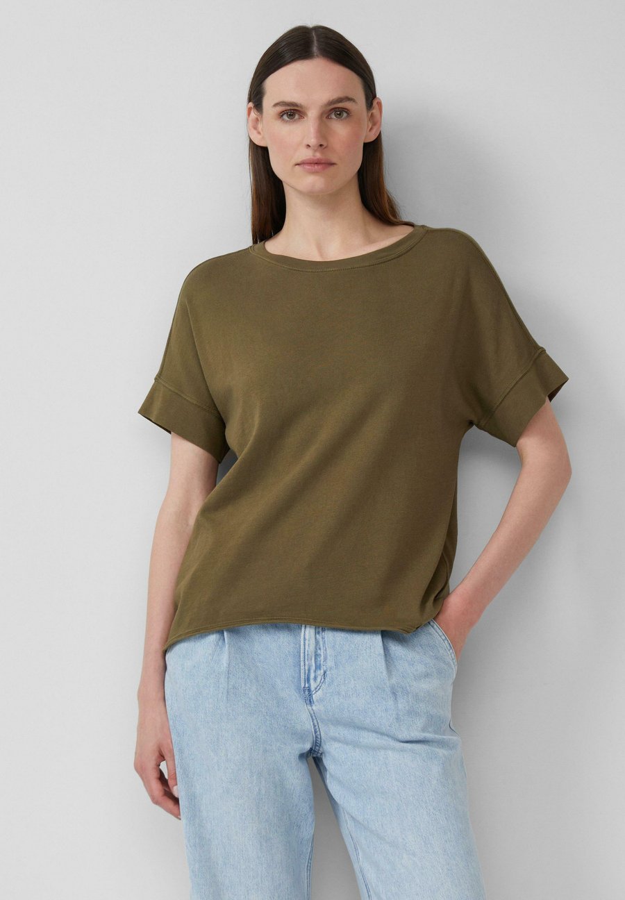 Футболка s.Oliver MIT WASCHEFFEKT UND ROLLSAUM, Olivgrün/Olive, Хаки, Футболка s.Oliver MIT WASCHEFFEKT UND ROLLSAUM, Olivgrün/Olive
Футболка s.Oliver MIT WASCHEFFEKT UND ROLLSAUM, Olivgrün/Olive, Хаки, Футболка s.Oliver MIT WASCHEFFEKT UND ROLLSAUM, Olivgrün/Olive