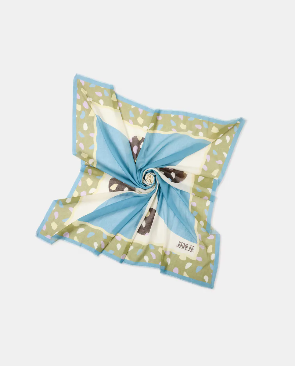 Однотонный шейный платок Jo & Mr. Joe, цвет 400 Azul 
Однотонный шейный платок Jo & Mr. Joe, цвет 400 Azul