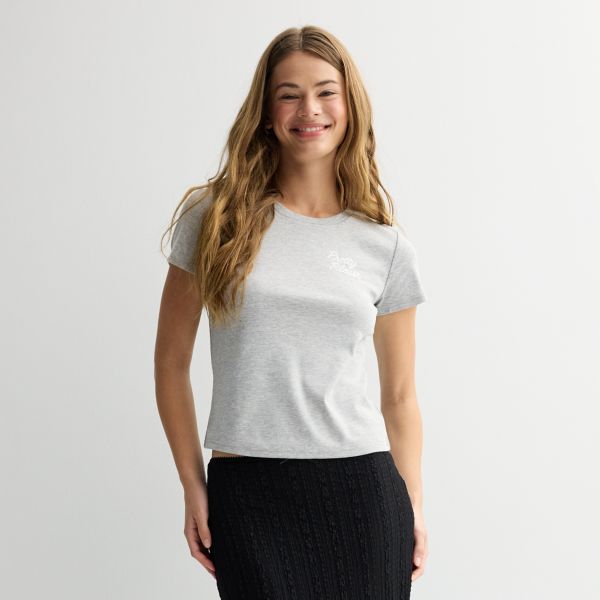 Детская вышитая футболка с круглым вырезом Pink Rose, цвет grey pretty please
Детская вышитая футболка с круглым вырезом Pink Rose, цвет grey pretty please