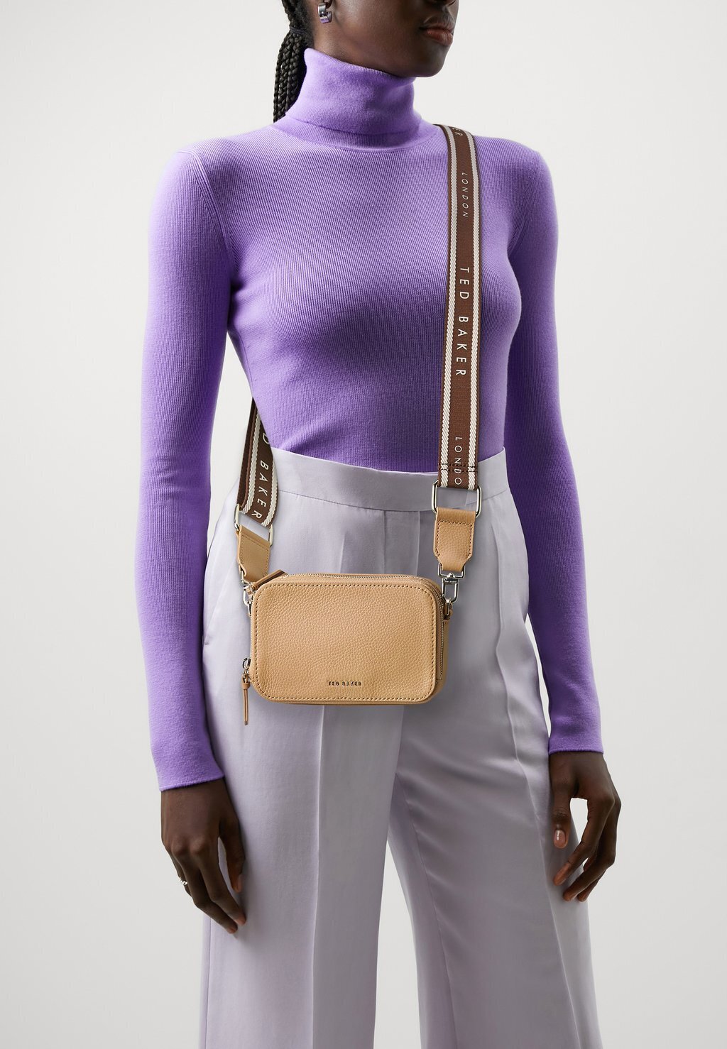 Сумка через плечо STUNNA Ted Baker, цвет camel, Бежевый, Сумка через плечо STUNNA Ted Baker, цвет camel
Сумка через плечо STUNNA Ted Baker, цвет camel, Бежевый, Сумка через плечо STUNNA Ted Baker, цвет camel