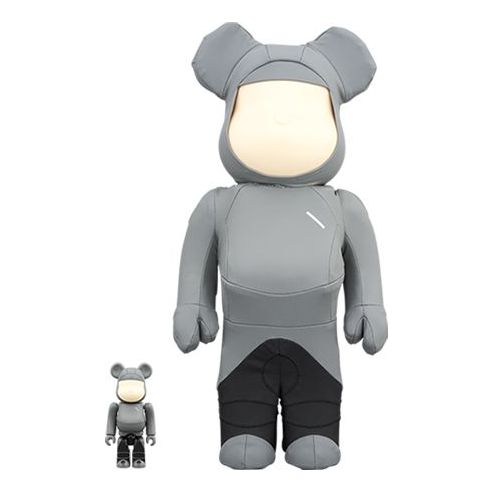 Фигурка Saturdays NYC x BE@RBRICK 100%+400%
Фигурка Saturdays NYC x BE@RBRICK 100%+400%