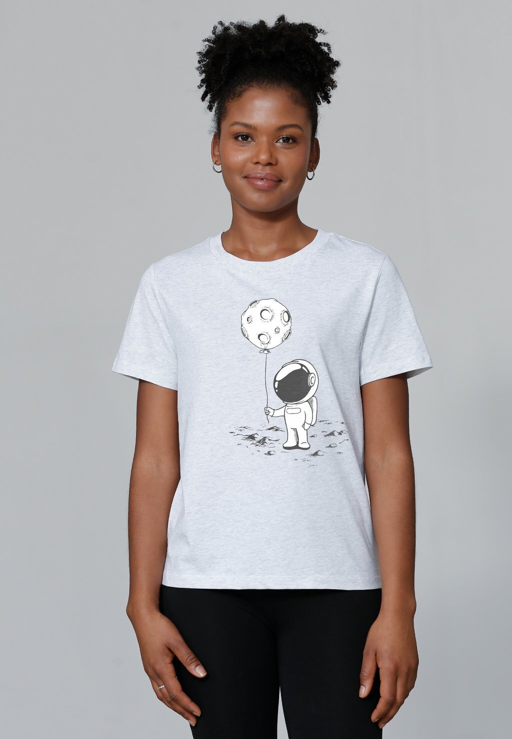 Футболка с принтом KLEINER ASTRONAUT MIT LUFTBALLON watapparel, цвет Mottled Light Grey
Футболка с принтом KLEINER ASTRONAUT MIT LUFTBALLON watapparel, цвет Mottled Light Grey