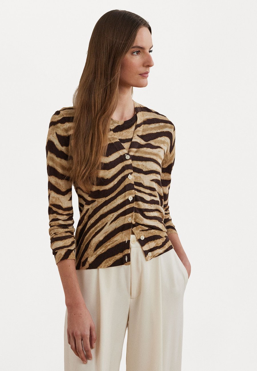 Кардиган Lauren Ralph Lauren Zebra Print Linen Cotton Cardigan, Mascarpone Cream/Brown/Beige
Кардиган Lauren Ralph Lauren Zebra Print Linen Cotton Cardigan, Mascarpone Cream/Brown/Beige