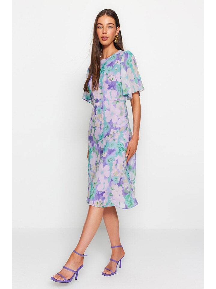 Длинное платье trendyol, цвет flieder/türkis
Длинное платье trendyol, цвет flieder/türkis