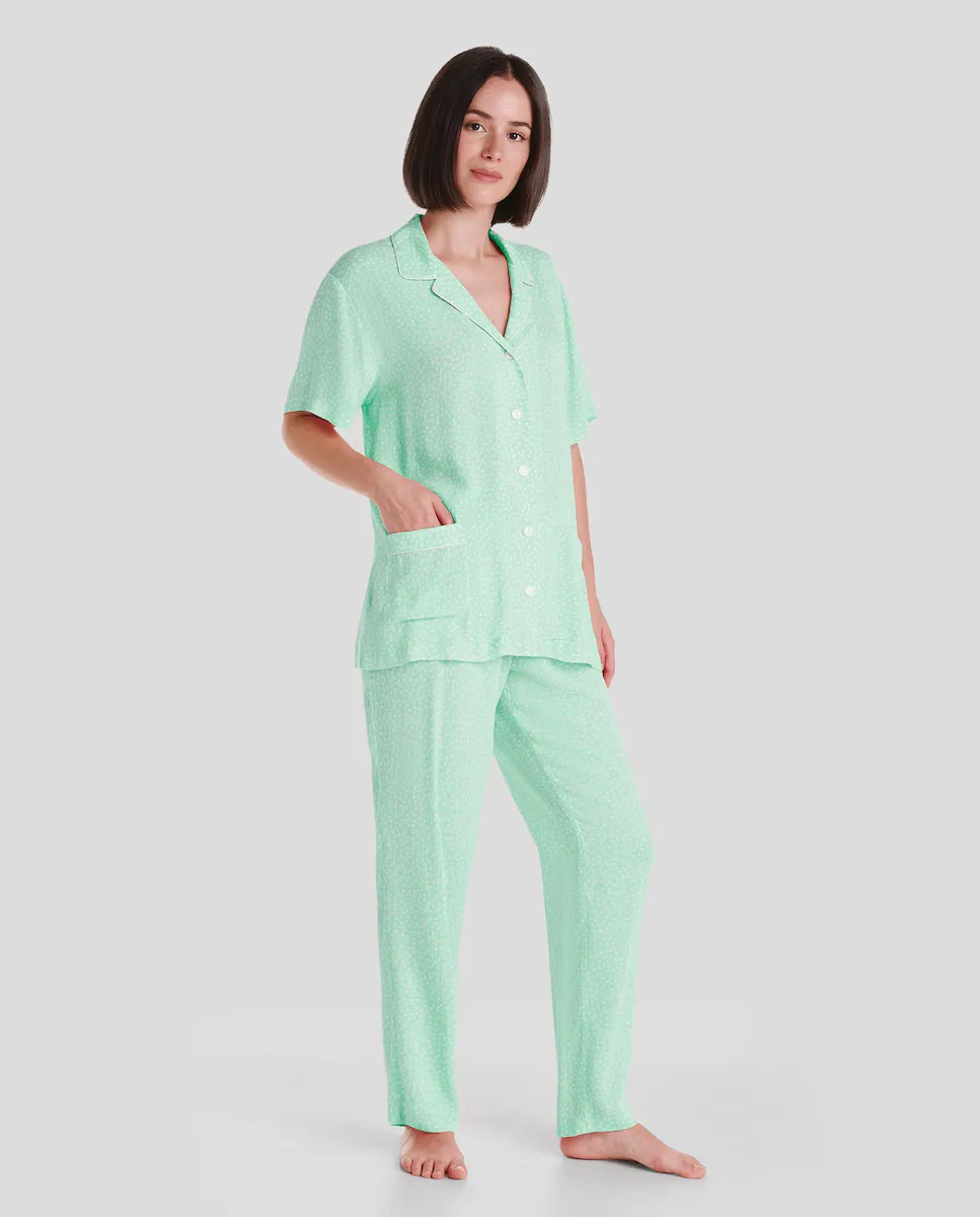 Длинная женская пижама с принтом Lohe, зеленый
Длинная женская пижама с принтом Lohe, зеленый