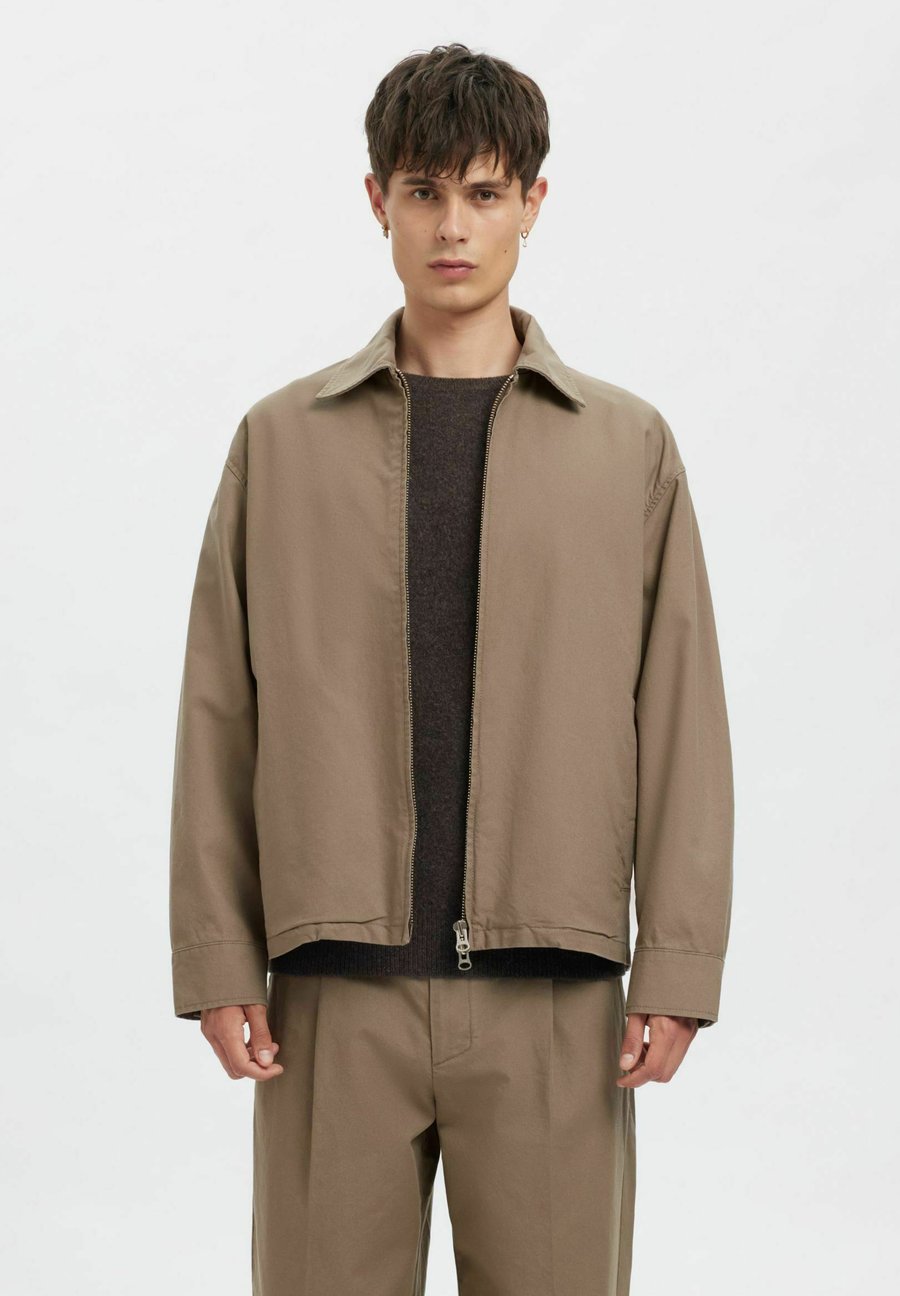 Куртка Annarr RELAXED FIT, Bungee Cord/Dark Grey
Куртка Annarr RELAXED FIT, Bungee Cord/Dark Grey