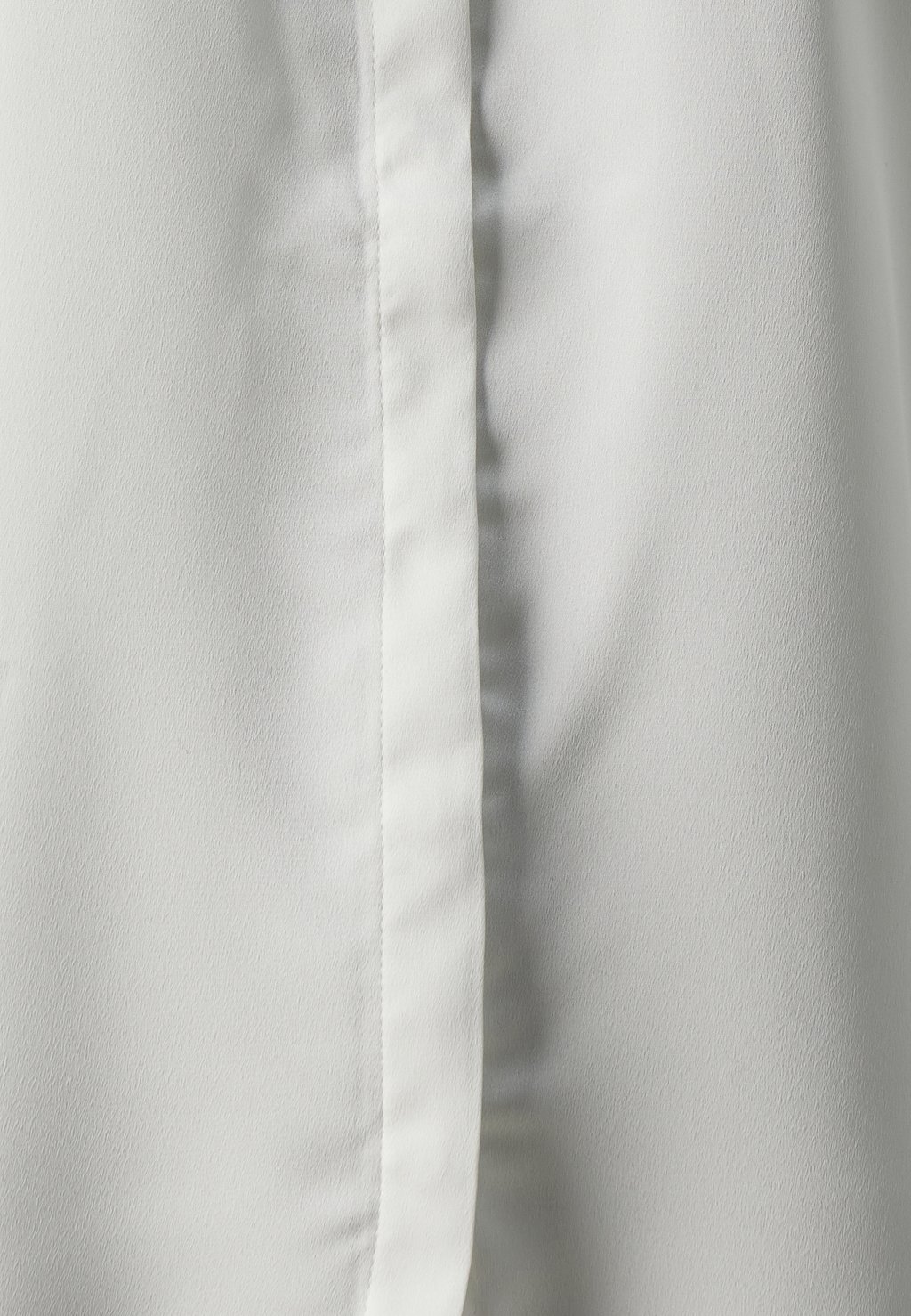 Блузка на пуговицах Viellette Ls Noos VILA, белоснежная
Блузка на пуговицах Viellette Ls Noos VILA, белоснежная