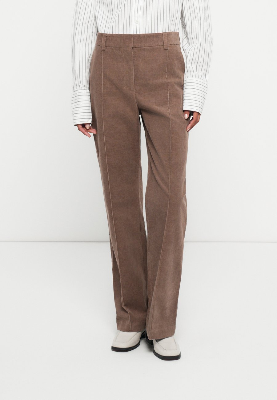 Брюки Samsøe Samsøe LOT, Fossil/Light Brown
Брюки Samsøe Samsøe LOT, Fossil/Light Brown