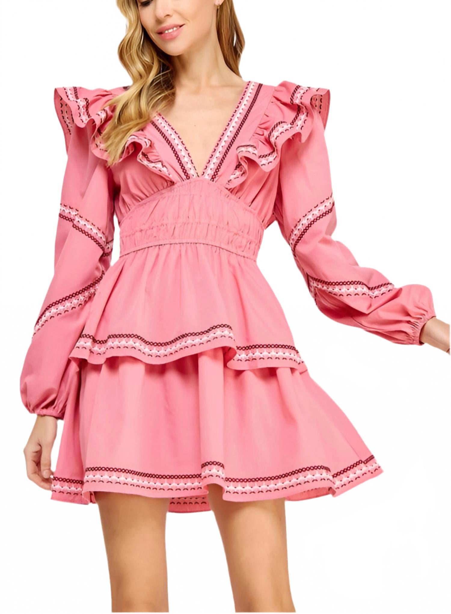 Вышитое платье с рюшами и длинными рукавами в розовом цвете Strut & Bolt
Вышитое платье с рюшами и длинными рукавами в розовом цвете Strut & Bolt