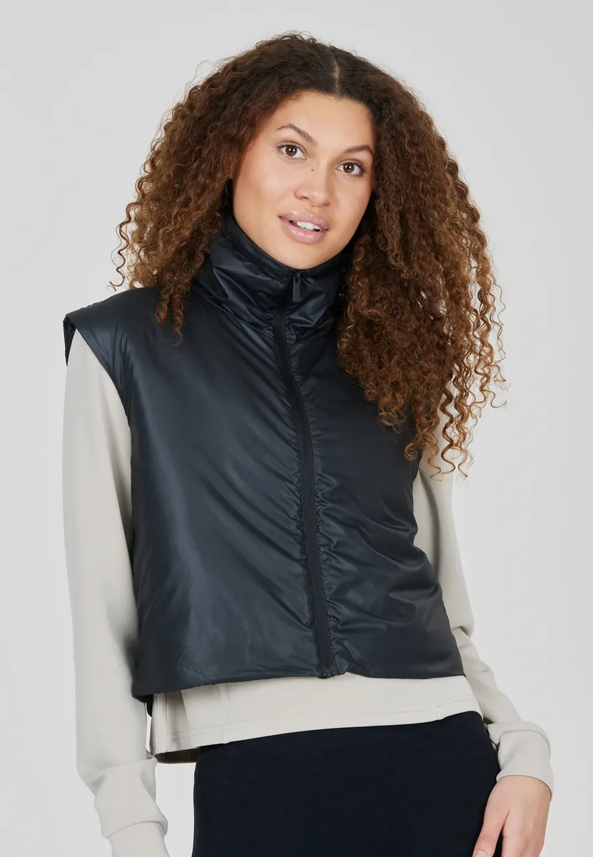 Жилет Softshell ATHLECIA "Аянда" на теплоизоляционной подкладке PRIMALOFT, черный
Жилет Softshell ATHLECIA "Аянда" на теплоизоляционной подкладке PRIMALOFT, черный