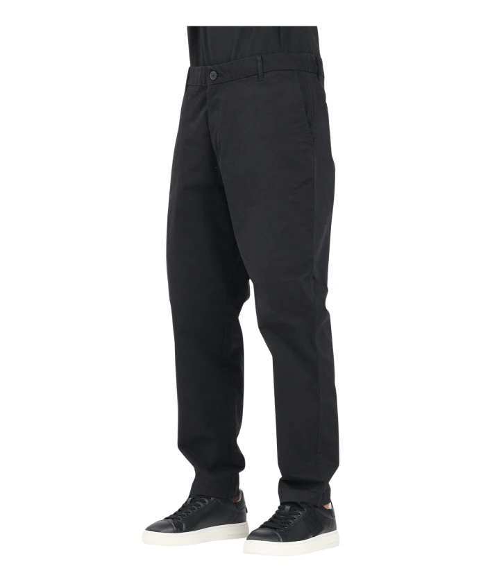 Черные повседневные брюки, стандартного кроя. Armani Exchange, черный
Черные повседневные брюки, стандартного кроя. Armani Exchange, черный