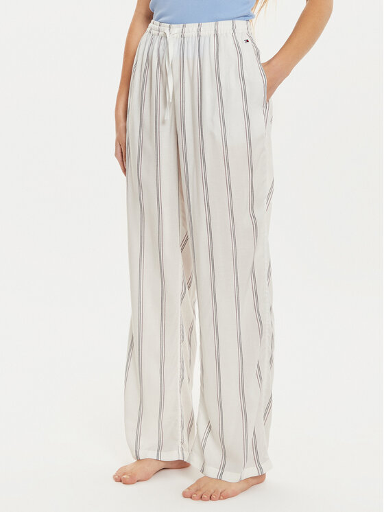 Пижамные брюки regular fit UW0UW05612 Tommy Hilfiger, экрю
Пижамные брюки regular fit UW0UW05612 Tommy Hilfiger, экрю