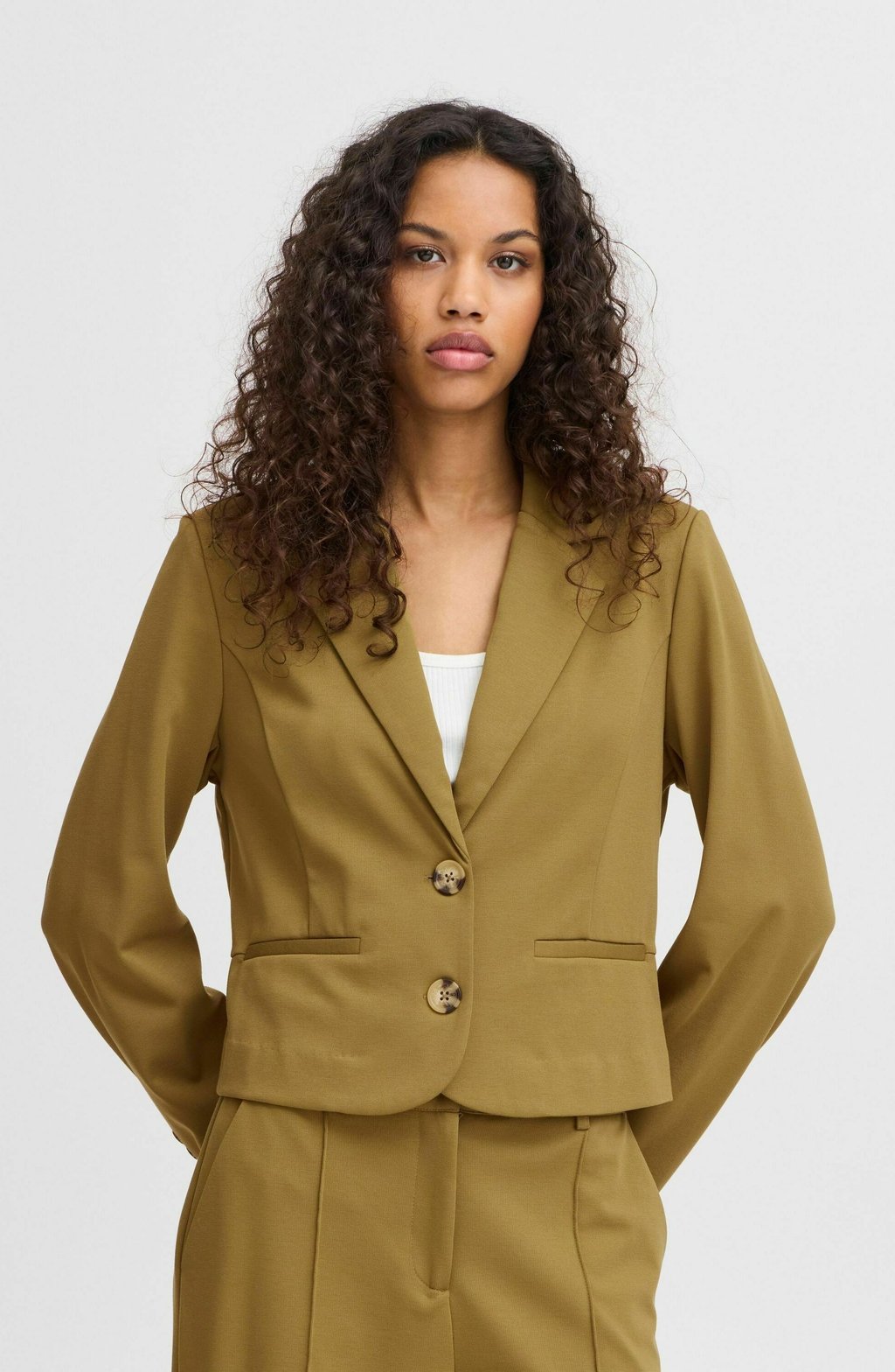 Блейзер IHSIMONSE ICHI, зеленый
Блейзер IHSIMONSE ICHI, зеленый