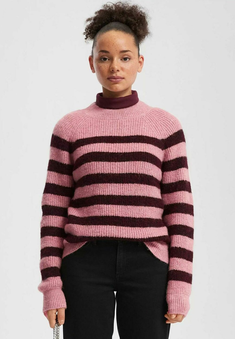 Джемпер QS Jumper, Rosa/Lilac
Джемпер QS Jumper, Rosa/Lilac