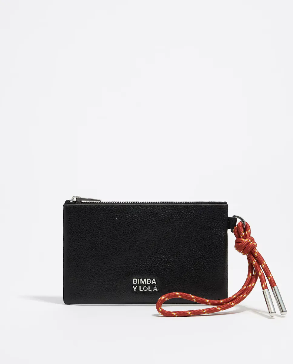 Женская кожаная сумочка на молнии Bimba y Lola, чёрный
Женская кожаная сумочка на молнии Bimba y Lola, чёрный