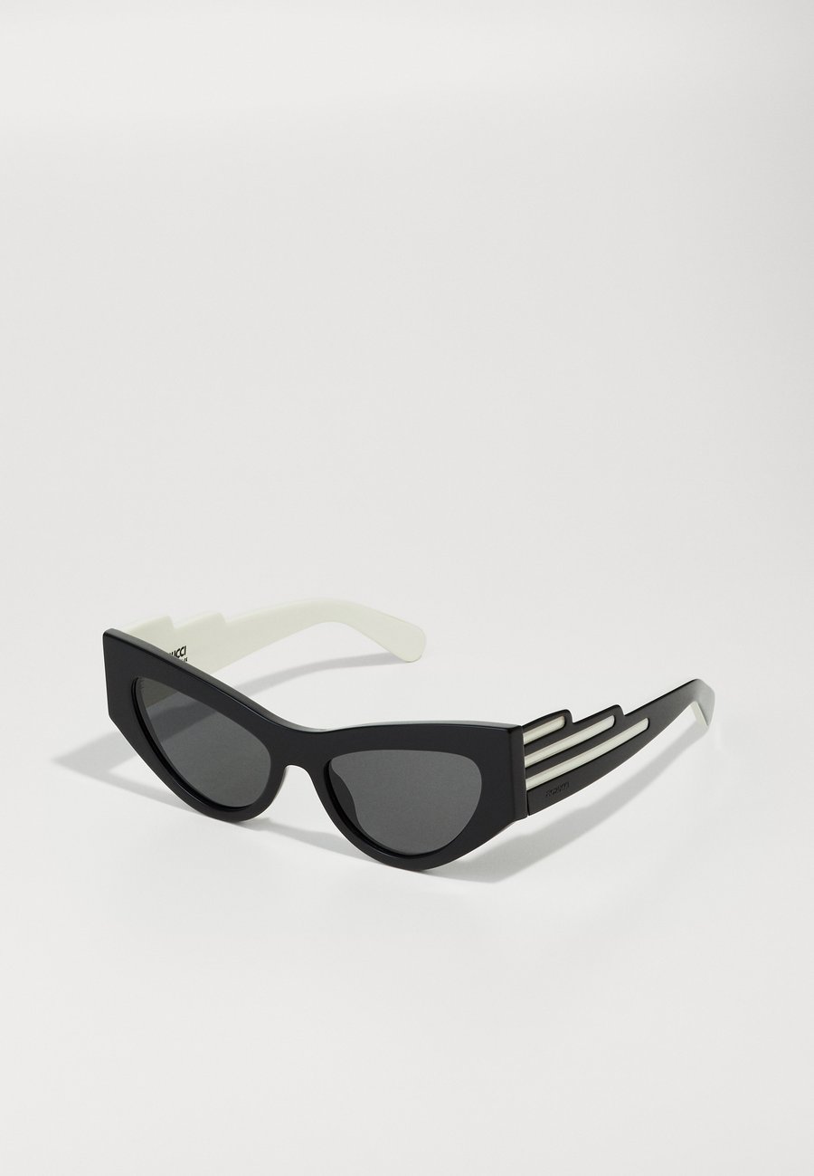 Солнцезащитные очки Fiorucci WING SUNGLASSES UNISEX, Black
Солнцезащитные очки Fiorucci WING SUNGLASSES UNISEX, Black