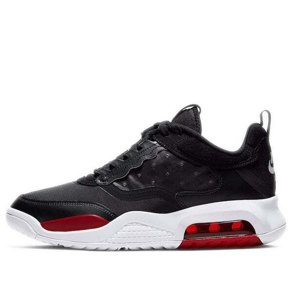 Кроссовки Jordan Max 200, черный/белый/красный
Кроссовки Jordan Max 200, черный/белый/красный