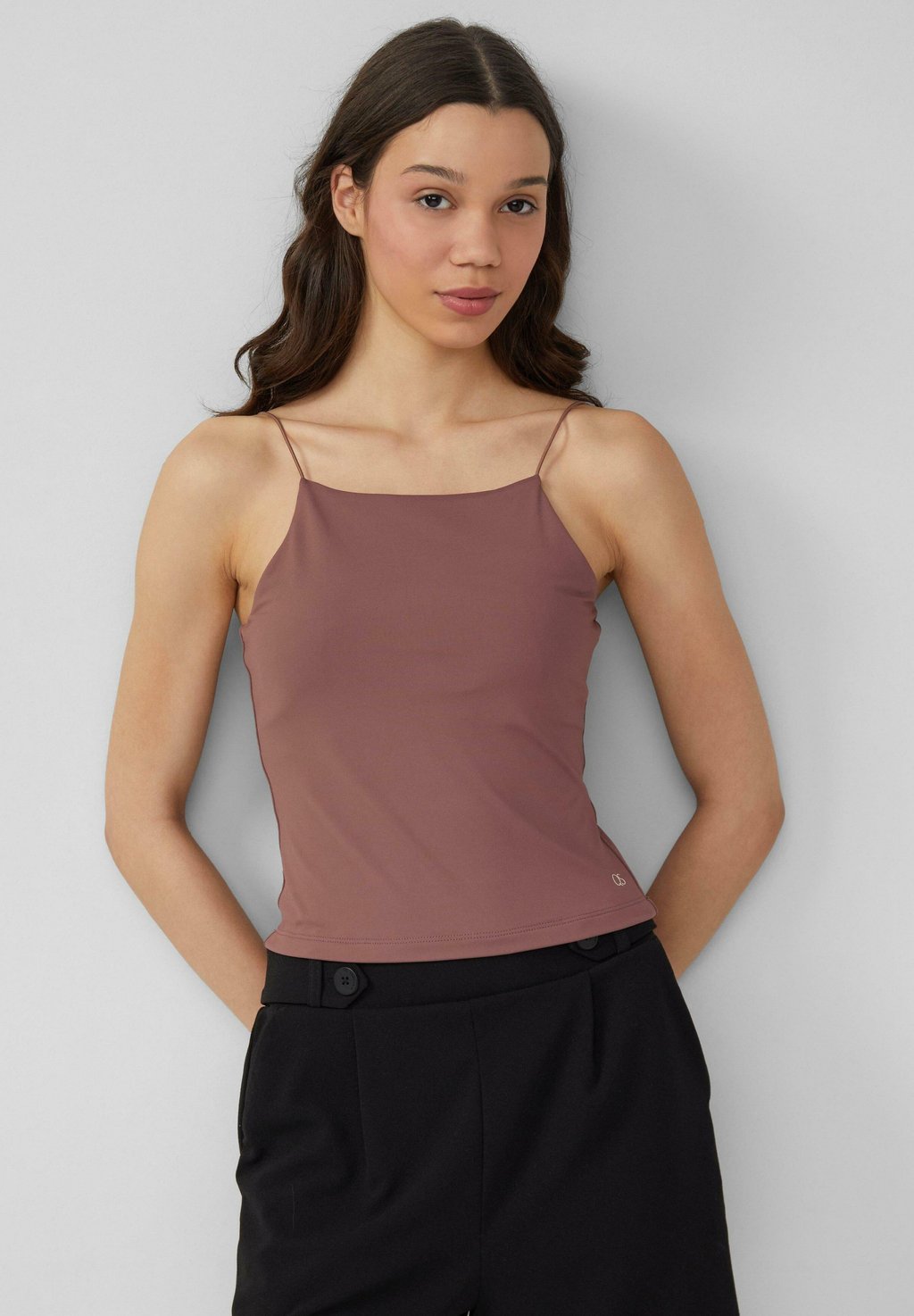 Топ VERKÜRZEST SPAGHETTITRÄGER QS, лиловый
Топ VERKÜRZEST SPAGHETTITRÄGER QS, лиловый