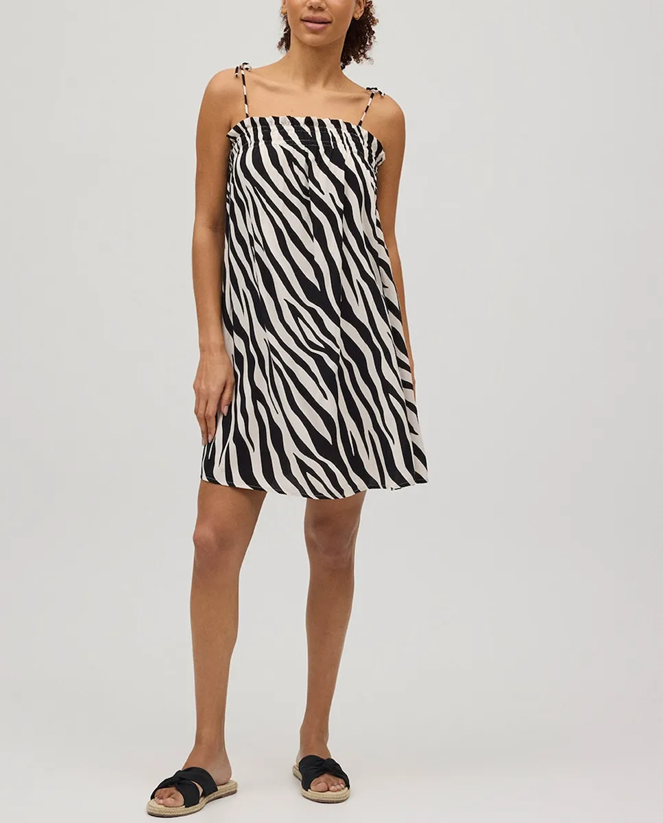 Короткое пляжное платье с принтом «зебра» и завязанными бретелями Ysabel Mora, мультиколор
Короткое пляжное платье с принтом «зебра» и завязанными бретелями Ysabel Mora, мультиколор