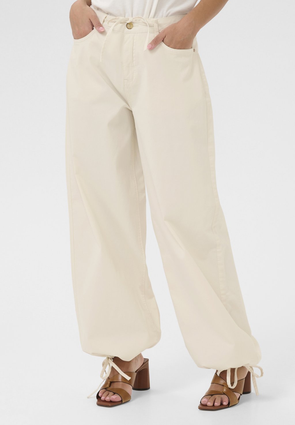 Джинсы свободного кроя Cream, бежевый
Джинсы свободного кроя Cream, бежевый