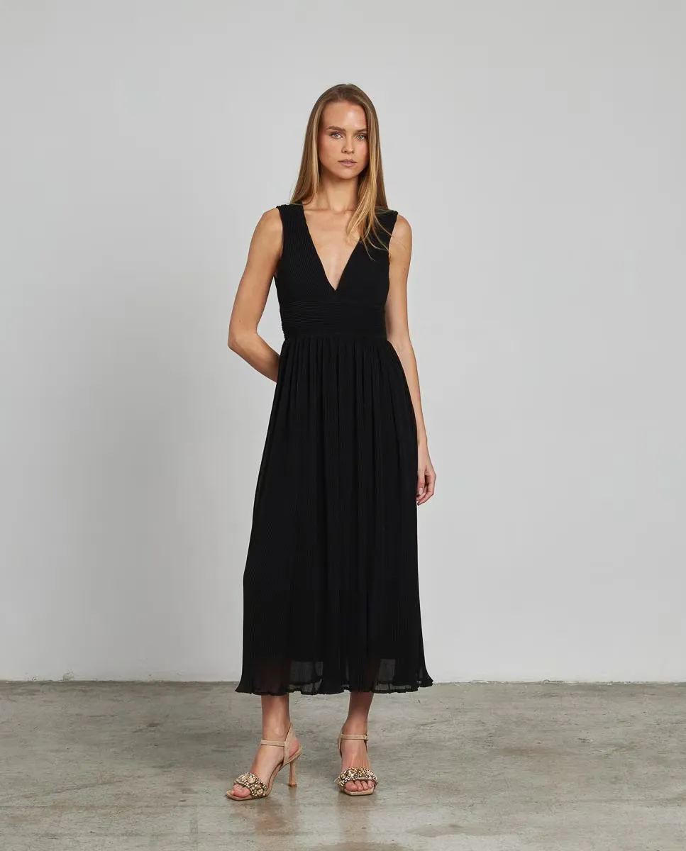 Длинное платье с широкими бретелями и V-образным вырезом Alma en Pena, черный
Длинное платье с широкими бретелями и V-образным вырезом Alma en Pena, черный